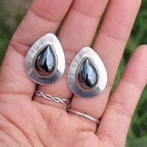 Native American Zuni artist Sensa Eustace hematite teardrop 925 sterling silver